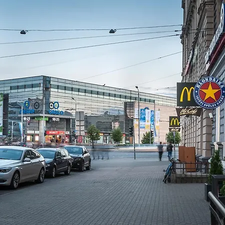 Merkela Lux *